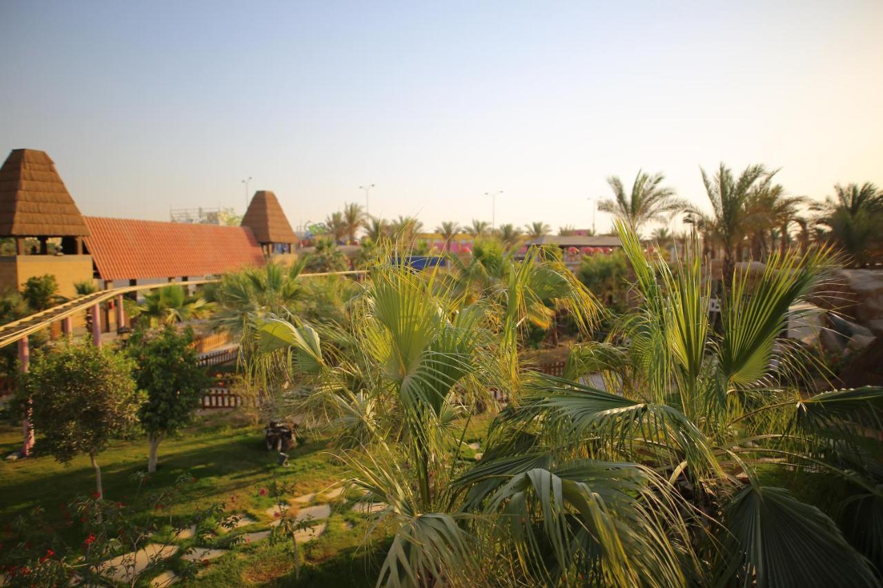 Swiss Inn Teda Hotel & Aqua Park Ain Sukhna Exterior photo
