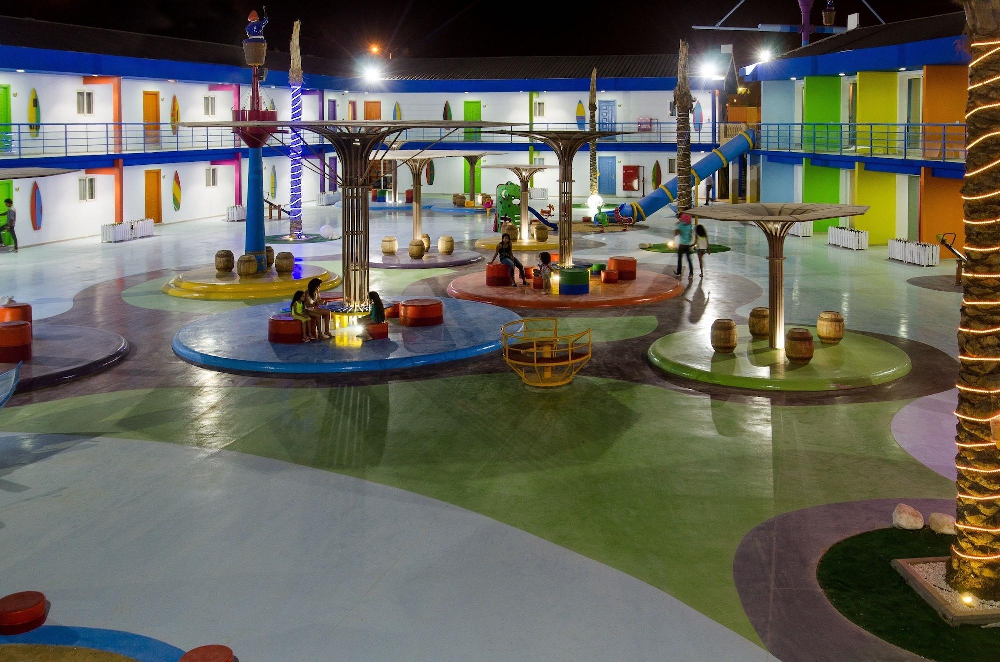 Swiss Inn Teda Hotel & Aqua Park Ain Sukhna Exterior photo